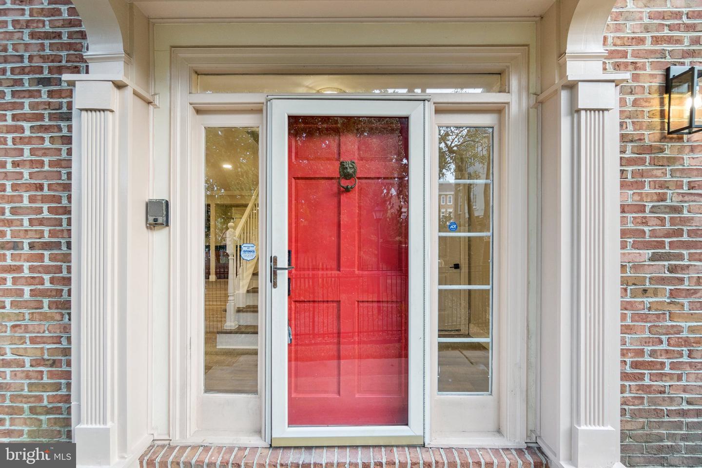 6481 SHARON KAY CT, ALEXANDRIA, Virginia 22310, 3 Bedrooms Bedrooms, ,2 BathroomsBathrooms,Residential,For sale,6481 SHARON KAY CT,VAFX2267254 MLS # VAFX2267254