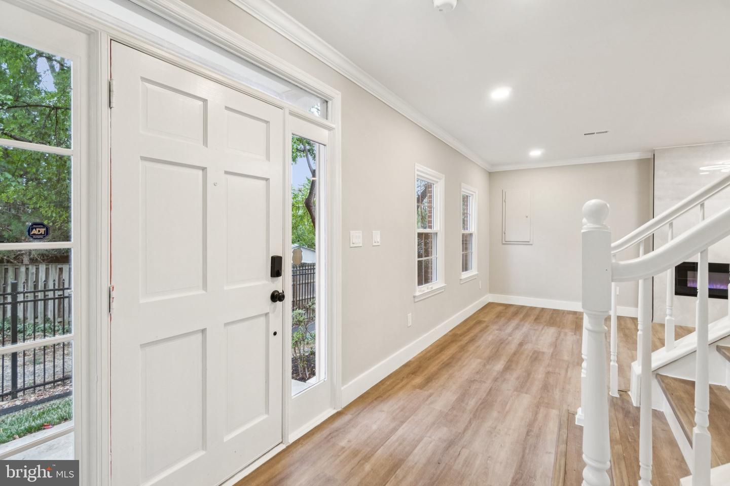 6481 SHARON KAY CT, ALEXANDRIA, Virginia 22310, 3 Bedrooms Bedrooms, ,2 BathroomsBathrooms,Residential,For sale,6481 SHARON KAY CT,VAFX2267254 MLS # VAFX2267254