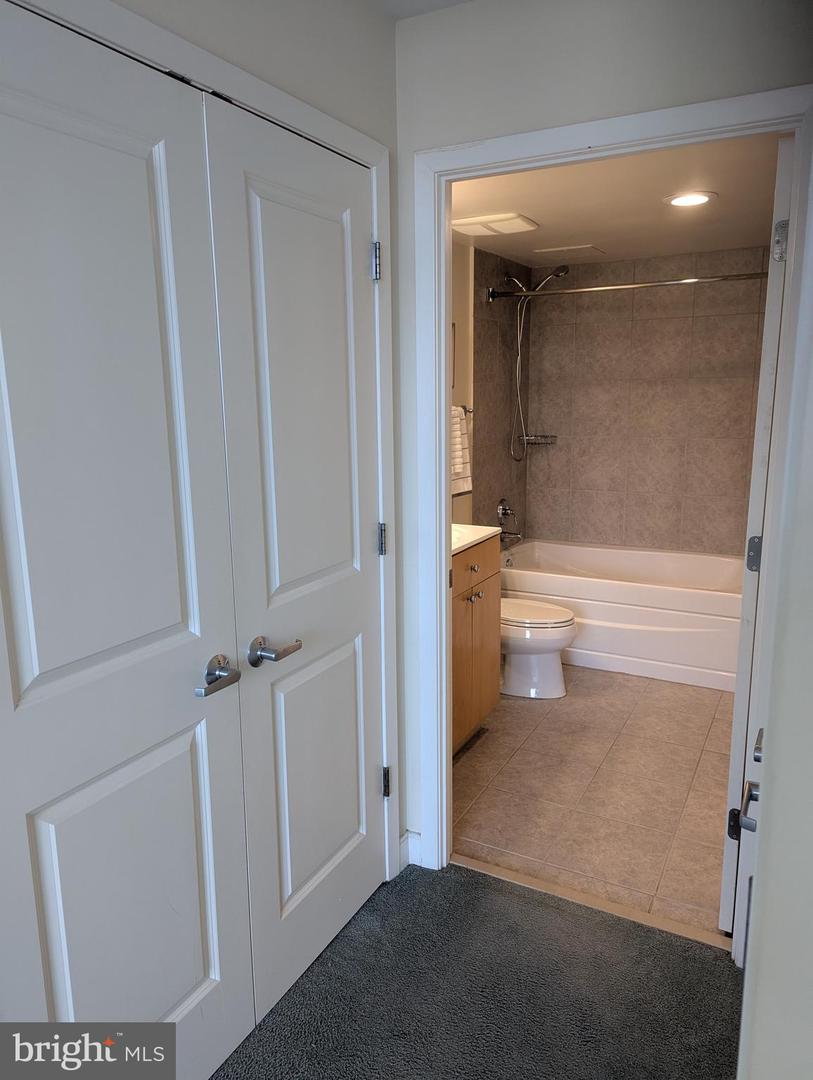 820 N POLLARD ST #810, ARLINGTON, Virginia 22203, 1 Bedroom Bedrooms, ,1 BathroomBathrooms,Residential,For sale,820 N POLLARD ST #810,VAAR2063686 MLS # VAAR2063686