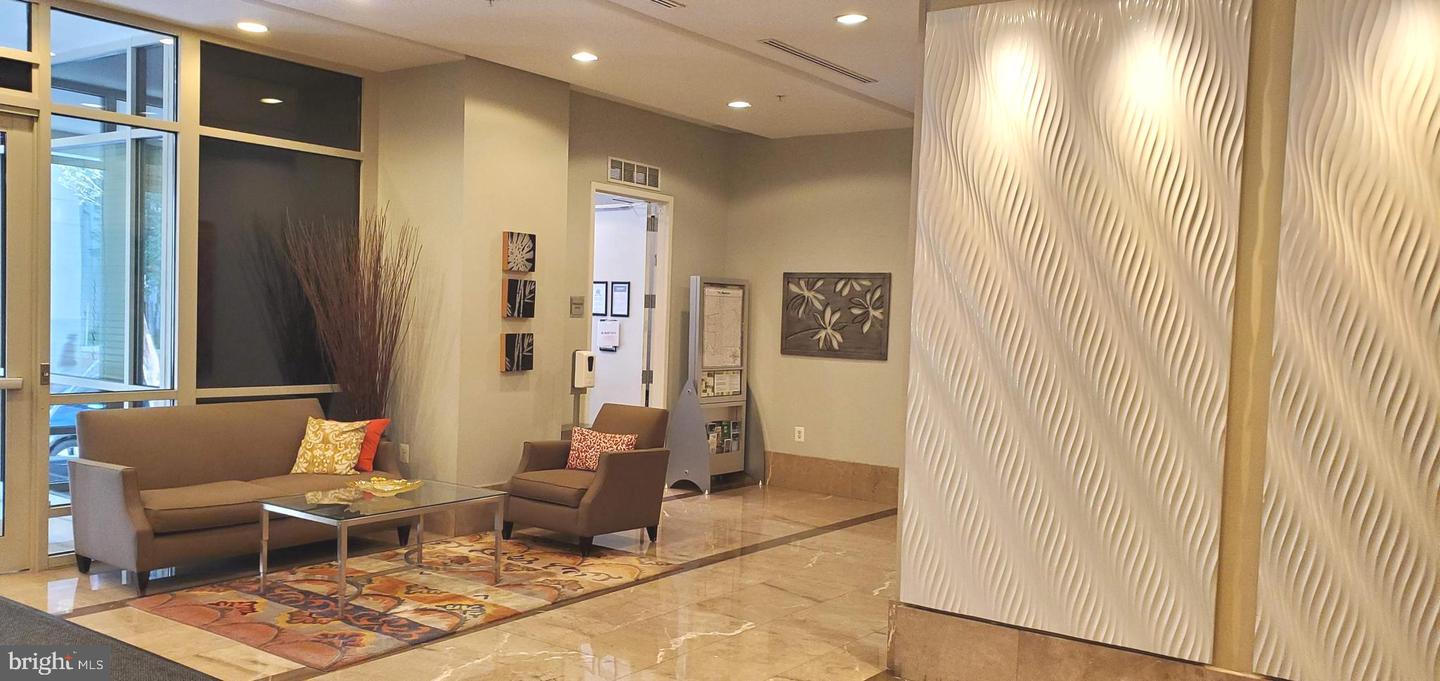 820 N POLLARD ST #810, ARLINGTON, Virginia 22203, 1 Bedroom Bedrooms, ,1 BathroomBathrooms,Residential,For sale,820 N POLLARD ST #810,VAAR2063686 MLS # VAAR2063686