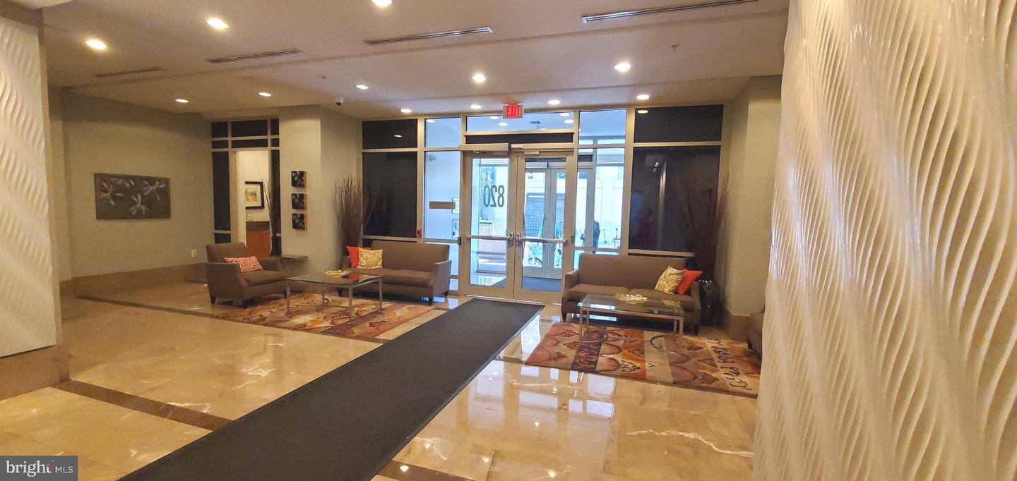 820 N POLLARD ST #810, ARLINGTON, Virginia 22203, 1 Bedroom Bedrooms, ,1 BathroomBathrooms,Residential,For sale,820 N POLLARD ST #810,VAAR2063686 MLS # VAAR2063686