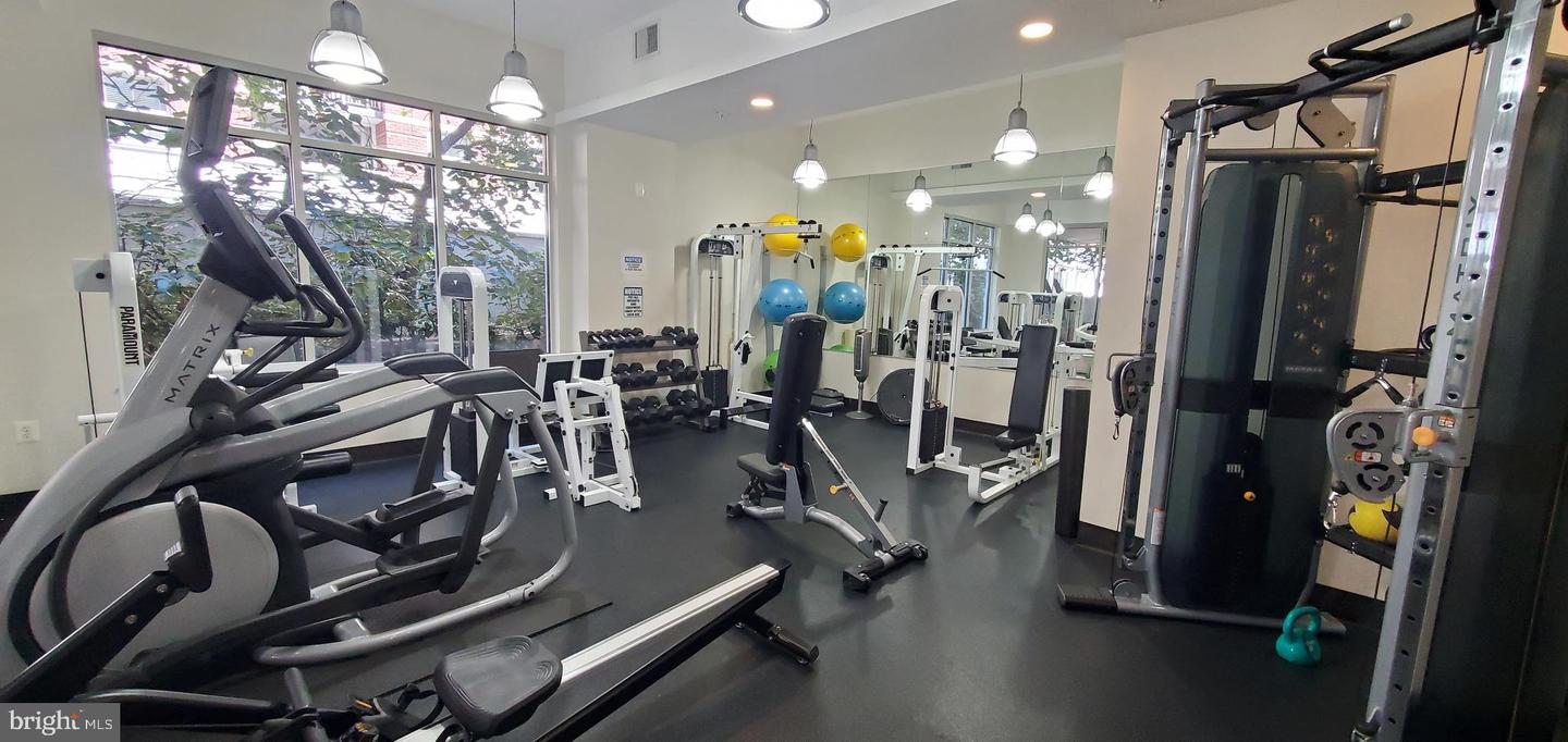 820 N POLLARD ST #810, ARLINGTON, Virginia 22203, 1 Bedroom Bedrooms, ,1 BathroomBathrooms,Residential,For sale,820 N POLLARD ST #810,VAAR2063686 MLS # VAAR2063686