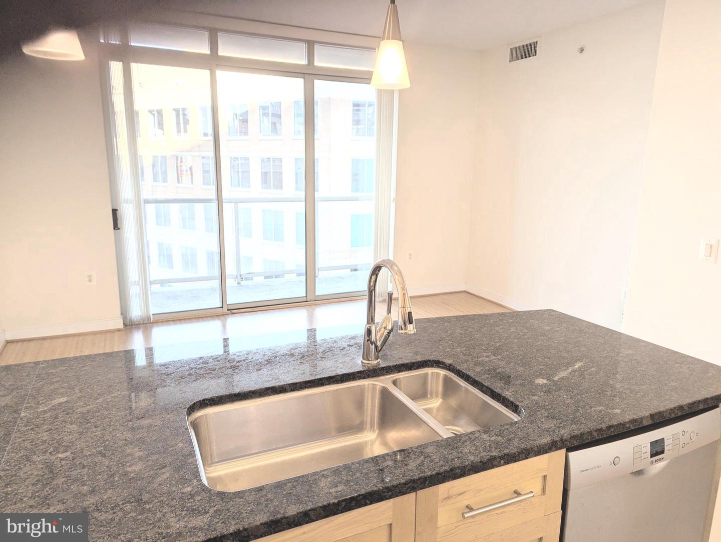 820 N POLLARD ST #810, ARLINGTON, Virginia 22203, 1 Bedroom Bedrooms, ,1 BathroomBathrooms,Residential,For sale,820 N POLLARD ST #810,VAAR2063686 MLS # VAAR2063686