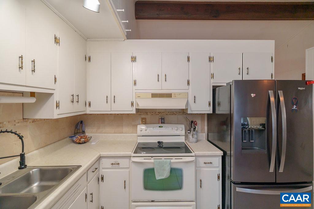 305 STRATFORD CIR, LOCUST GROVE, Virginia 22508, 3 Bedrooms Bedrooms, ,2 BathroomsBathrooms,Residential,For sale,305 STRATFORD CIR,668967 MLS # 668967