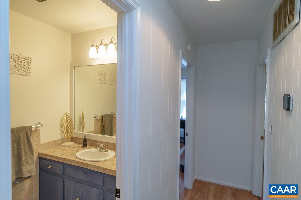 305 STRATFORD CIR, LOCUST GROVE, Virginia 22508, 3 Bedrooms Bedrooms, ,2 BathroomsBathrooms,Residential,For sale,305 STRATFORD CIR,668967 MLS # 668967