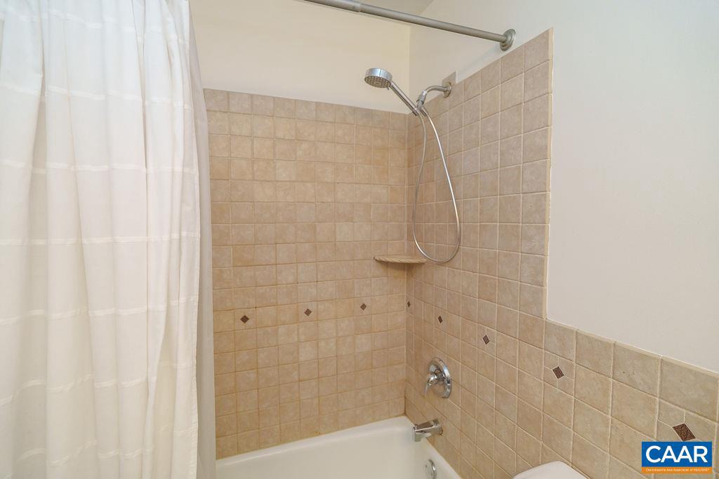 305 STRATFORD CIR, LOCUST GROVE, Virginia 22508, 3 Bedrooms Bedrooms, ,2 BathroomsBathrooms,Residential,For sale,305 STRATFORD CIR,668967 MLS # 668967