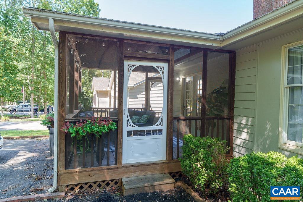 305 STRATFORD CIR, LOCUST GROVE, Virginia 22508, 3 Bedrooms Bedrooms, ,2 BathroomsBathrooms,Residential,For sale,305 STRATFORD CIR,668967 MLS # 668967