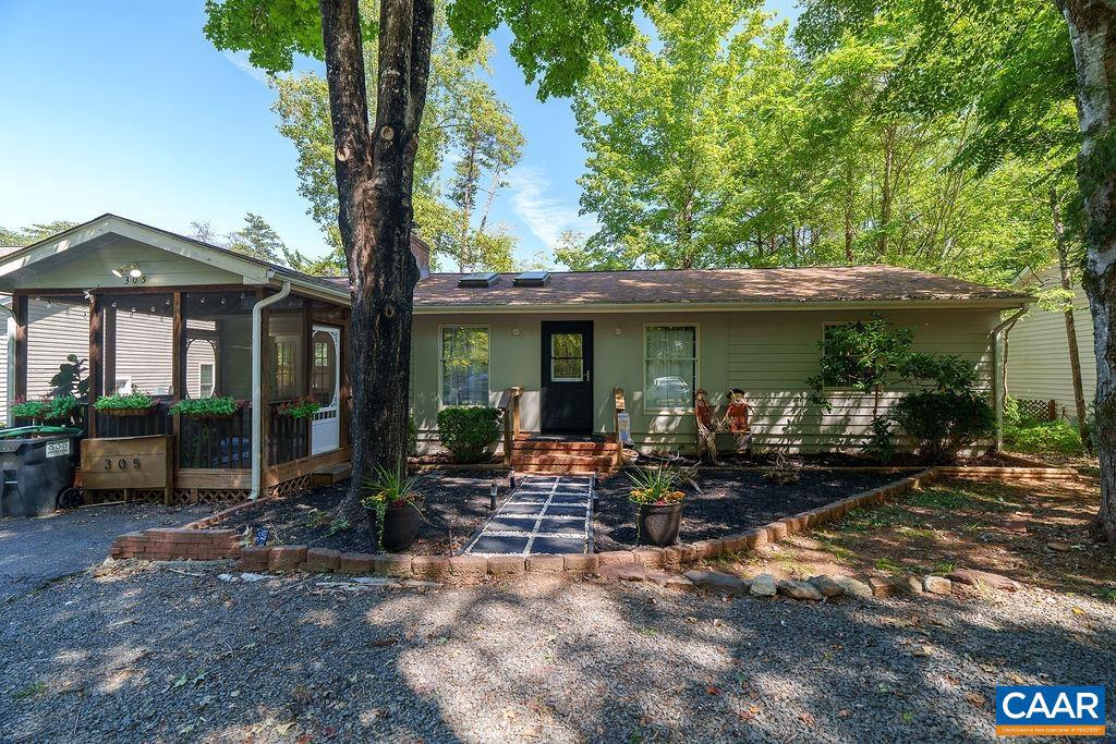 305 STRATFORD CIR, LOCUST GROVE, Virginia 22508, 3 Bedrooms Bedrooms, ,2 BathroomsBathrooms,Residential,For sale,305 STRATFORD CIR,668967 MLS # 668967