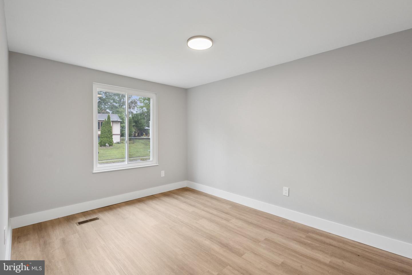 3221 NAPPER RD, ALEXANDRIA, Virginia 22306, 5 Bedrooms Bedrooms, ,3 BathroomsBathrooms,Residential,For sale,3221 NAPPER RD,VAFX2267276 MLS # VAFX2267276