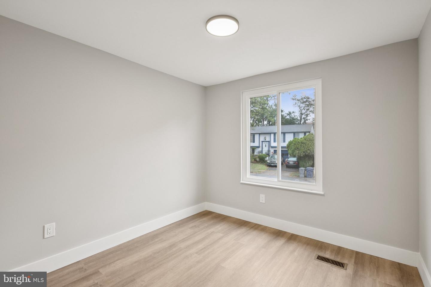3221 NAPPER RD, ALEXANDRIA, Virginia 22306, 5 Bedrooms Bedrooms, ,3 BathroomsBathrooms,Residential,For sale,3221 NAPPER RD,VAFX2267276 MLS # VAFX2267276