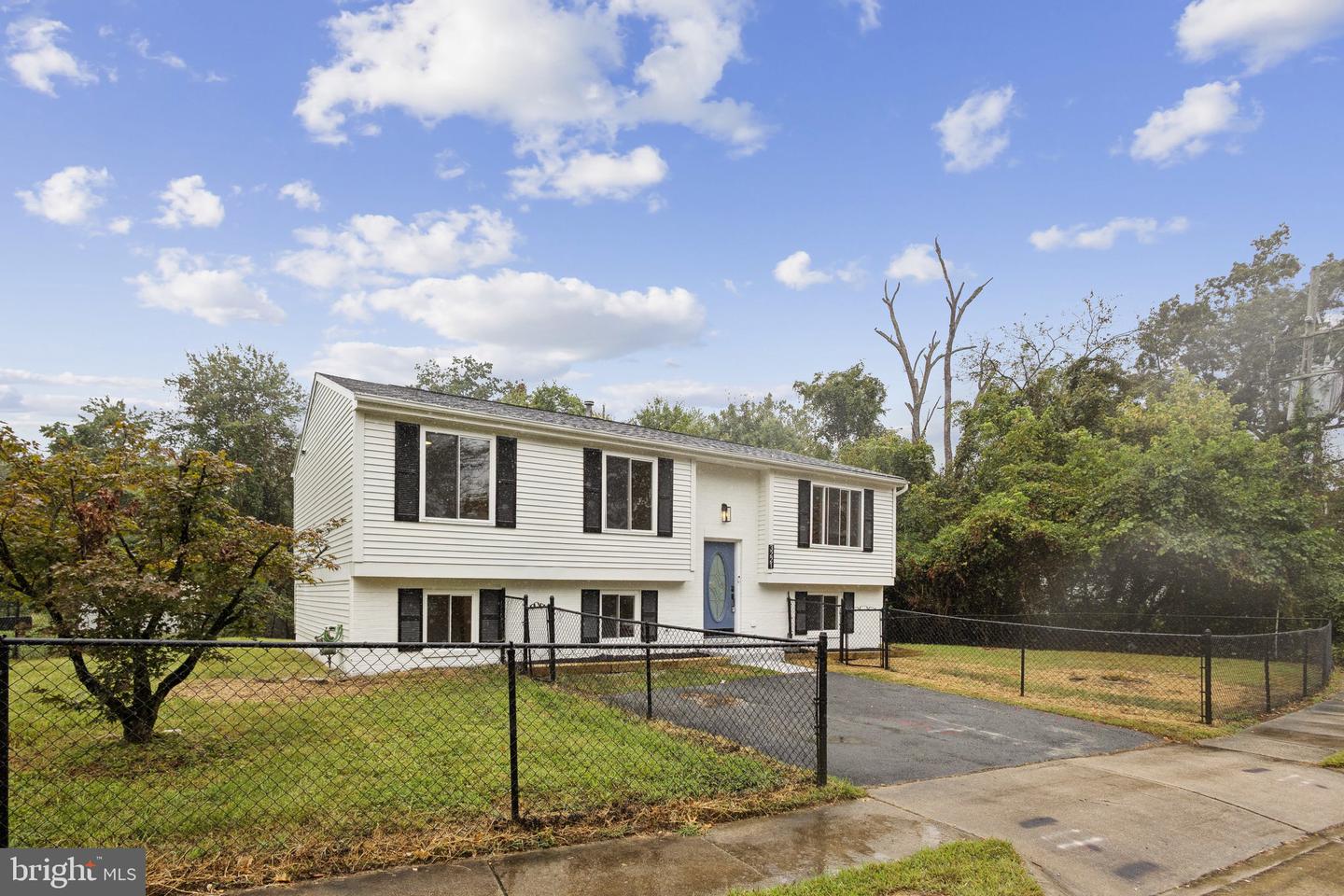 3221 NAPPER RD, ALEXANDRIA, Virginia 22306, 5 Bedrooms Bedrooms, ,3 BathroomsBathrooms,Residential,For sale,3221 NAPPER RD,VAFX2267276 MLS # VAFX2267276