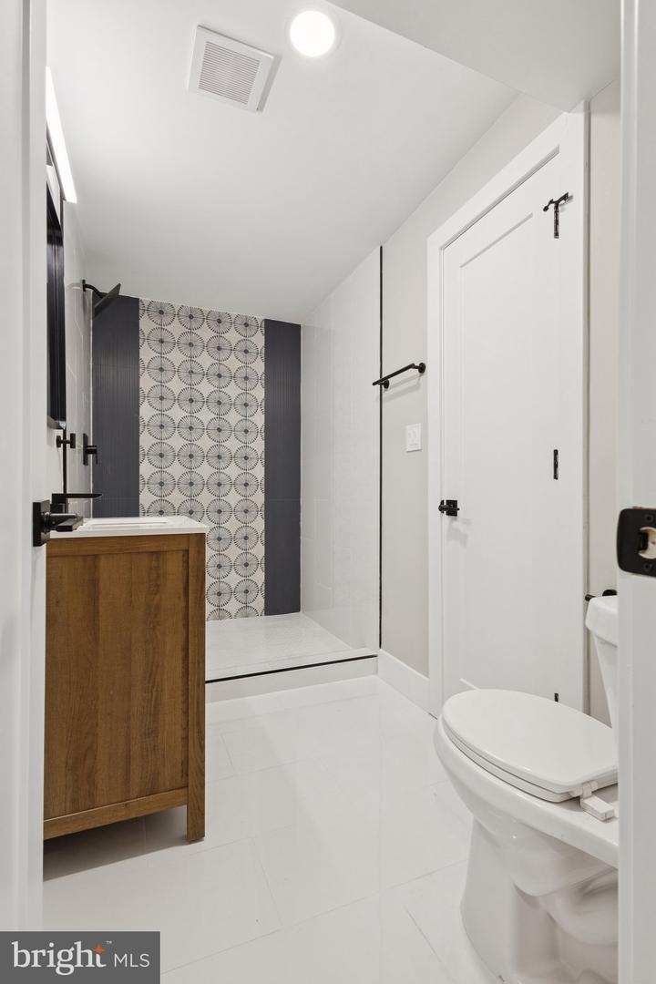 3221 NAPPER RD, ALEXANDRIA, Virginia 22306, 5 Bedrooms Bedrooms, ,3 BathroomsBathrooms,Residential,For sale,3221 NAPPER RD,VAFX2267276 MLS # VAFX2267276