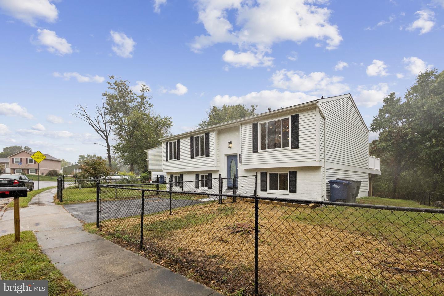 3221 NAPPER RD, ALEXANDRIA, Virginia 22306, 5 Bedrooms Bedrooms, ,3 BathroomsBathrooms,Residential,For sale,3221 NAPPER RD,VAFX2267276 MLS # VAFX2267276