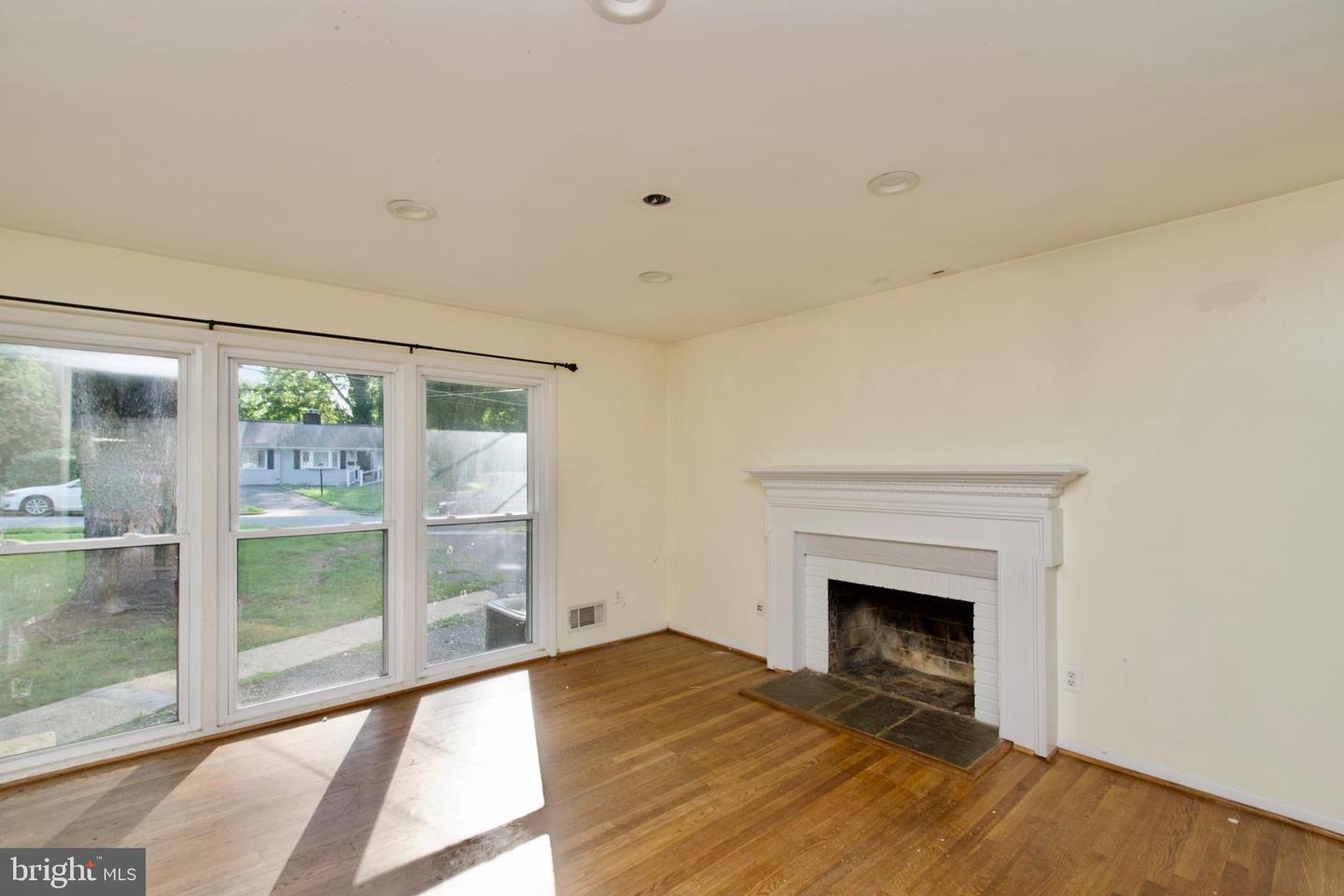 7538 AXTON ST, SPRINGFIELD, Virginia 22151, 4 Bedrooms Bedrooms, ,2 BathroomsBathrooms,Residential,For sale,7538 AXTON ST,VAFX2267296 MLS # VAFX2267296