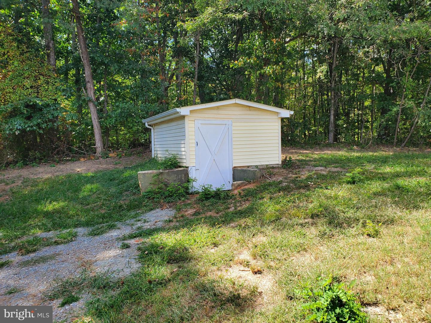 8346 WHITE SHOP RD, CULPEPER, Virginia 22701, 3 Bedrooms Bedrooms, 10 Rooms Rooms,3 BathroomsBathrooms,Residential,For sale,8346 WHITE SHOP RD,VACU2011568 MLS # VACU2011568