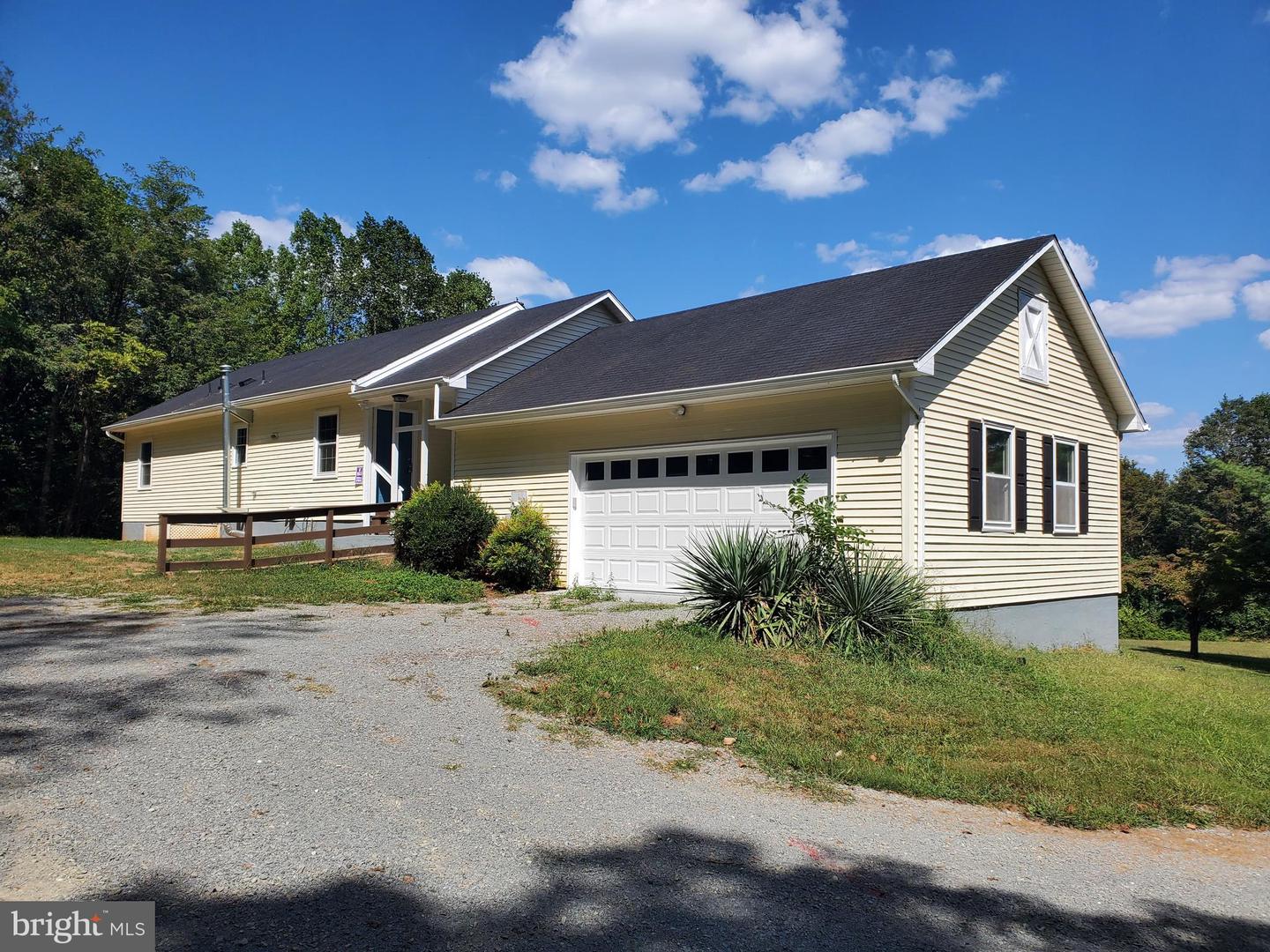 8346 WHITE SHOP RD, CULPEPER, Virginia 22701, 3 Bedrooms Bedrooms, 10 Rooms Rooms,3 BathroomsBathrooms,Residential,For sale,8346 WHITE SHOP RD,VACU2011568 MLS # VACU2011568