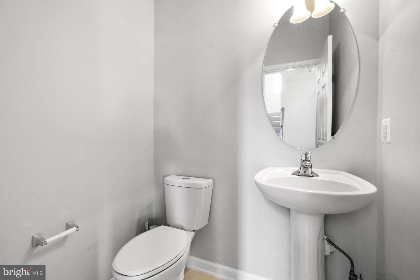 5061 ANCHORSTONE DR #5061, WOODBRIDGE, Virginia 22192, 3 Bedrooms Bedrooms, ,2 BathroomsBathrooms,Residential,For sale,5061 ANCHORSTONE DR #5061,VAPW2104076 MLS # VAPW2104076