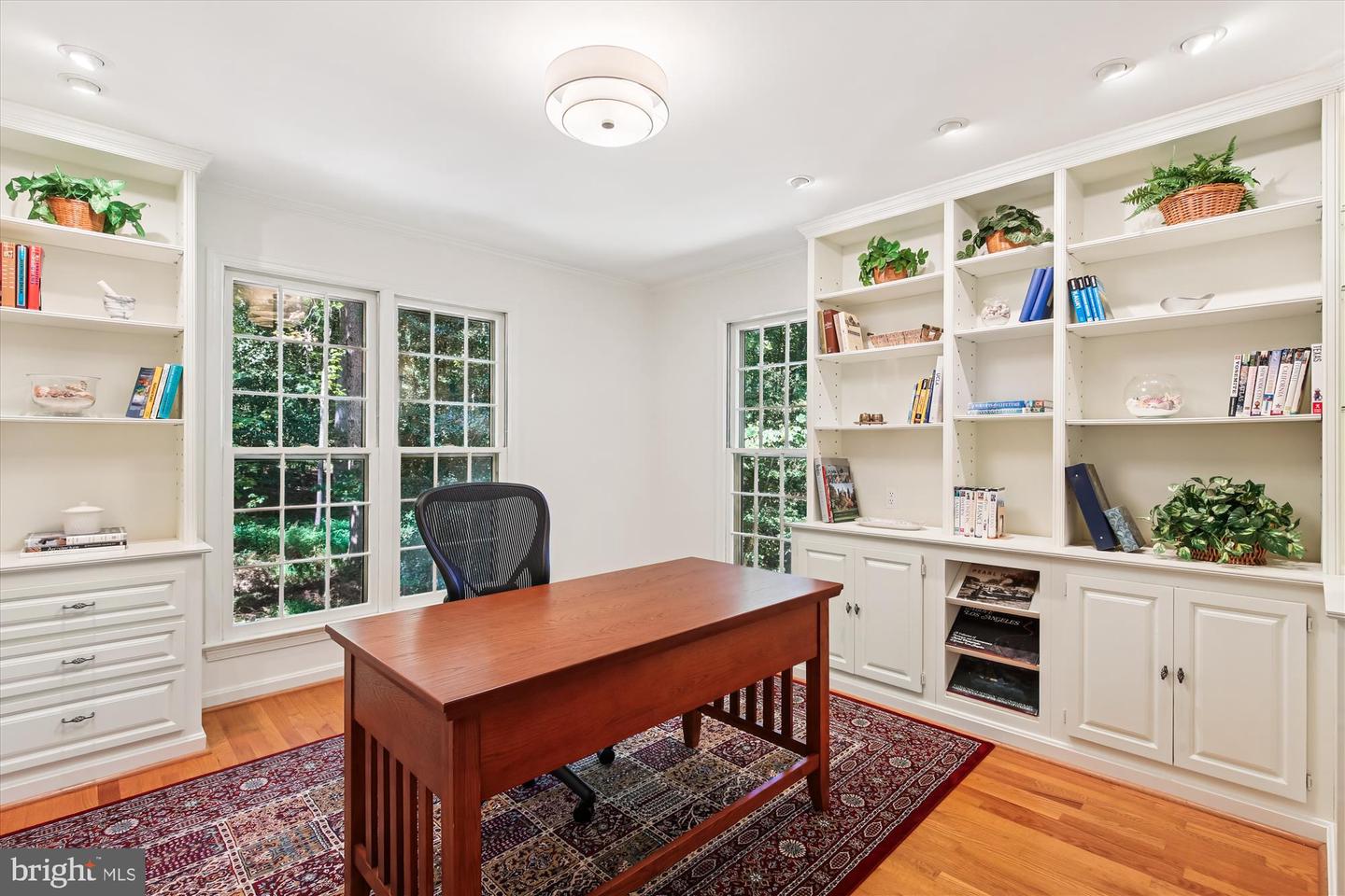 11732 STUART MILL RD, OAKTON, Virginia 22124, 5 Bedrooms Bedrooms, ,3 BathroomsBathrooms,Residential,For sale,11732 STUART MILL RD,VAFX2267302 MLS # VAFX2267302