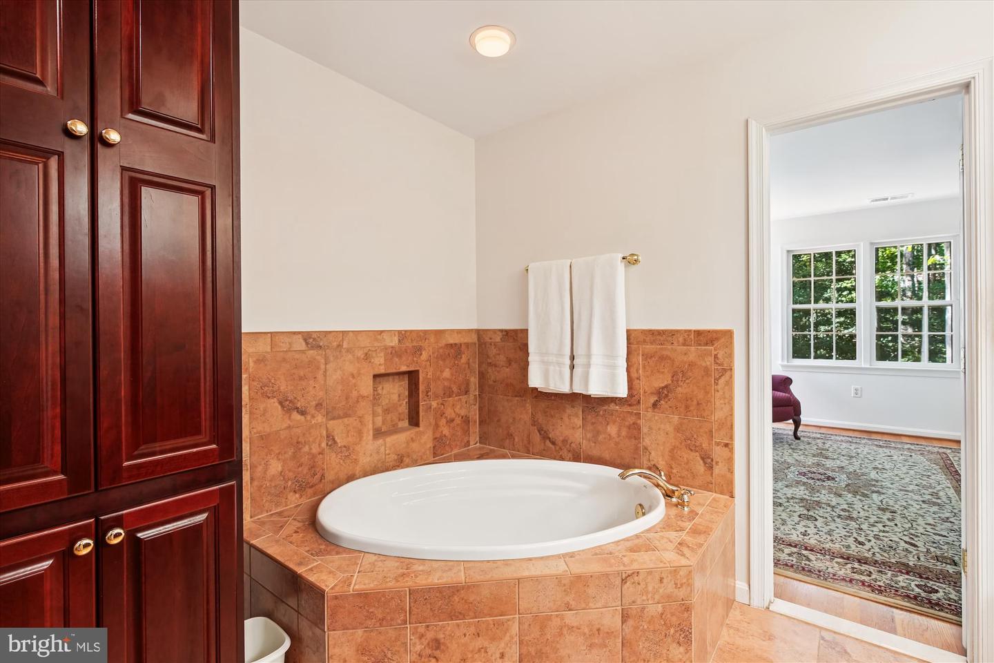 11732 STUART MILL RD, OAKTON, Virginia 22124, 5 Bedrooms Bedrooms, ,3 BathroomsBathrooms,Residential,For sale,11732 STUART MILL RD,VAFX2267302 MLS # VAFX2267302