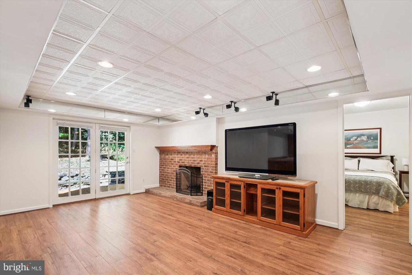 11732 STUART MILL RD, OAKTON, Virginia 22124, 5 Bedrooms Bedrooms, ,3 BathroomsBathrooms,Residential,For sale,11732 STUART MILL RD,VAFX2267302 MLS # VAFX2267302