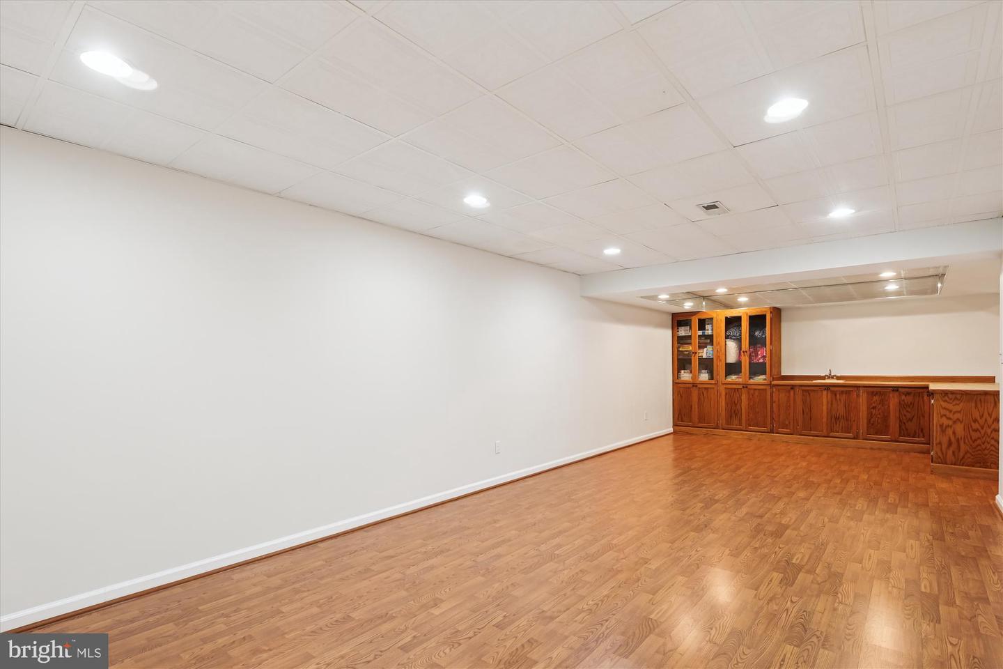 11732 STUART MILL RD, OAKTON, Virginia 22124, 5 Bedrooms Bedrooms, ,3 BathroomsBathrooms,Residential,For sale,11732 STUART MILL RD,VAFX2267302 MLS # VAFX2267302