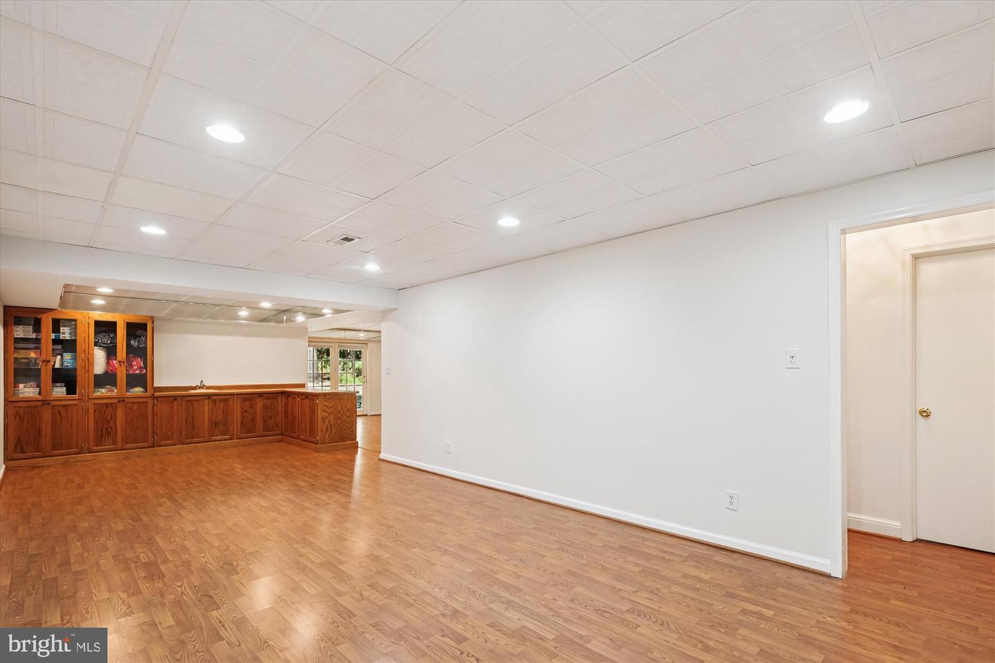 11732 STUART MILL RD, OAKTON, Virginia 22124, 5 Bedrooms Bedrooms, ,3 BathroomsBathrooms,Residential,For sale,11732 STUART MILL RD,VAFX2267302 MLS # VAFX2267302