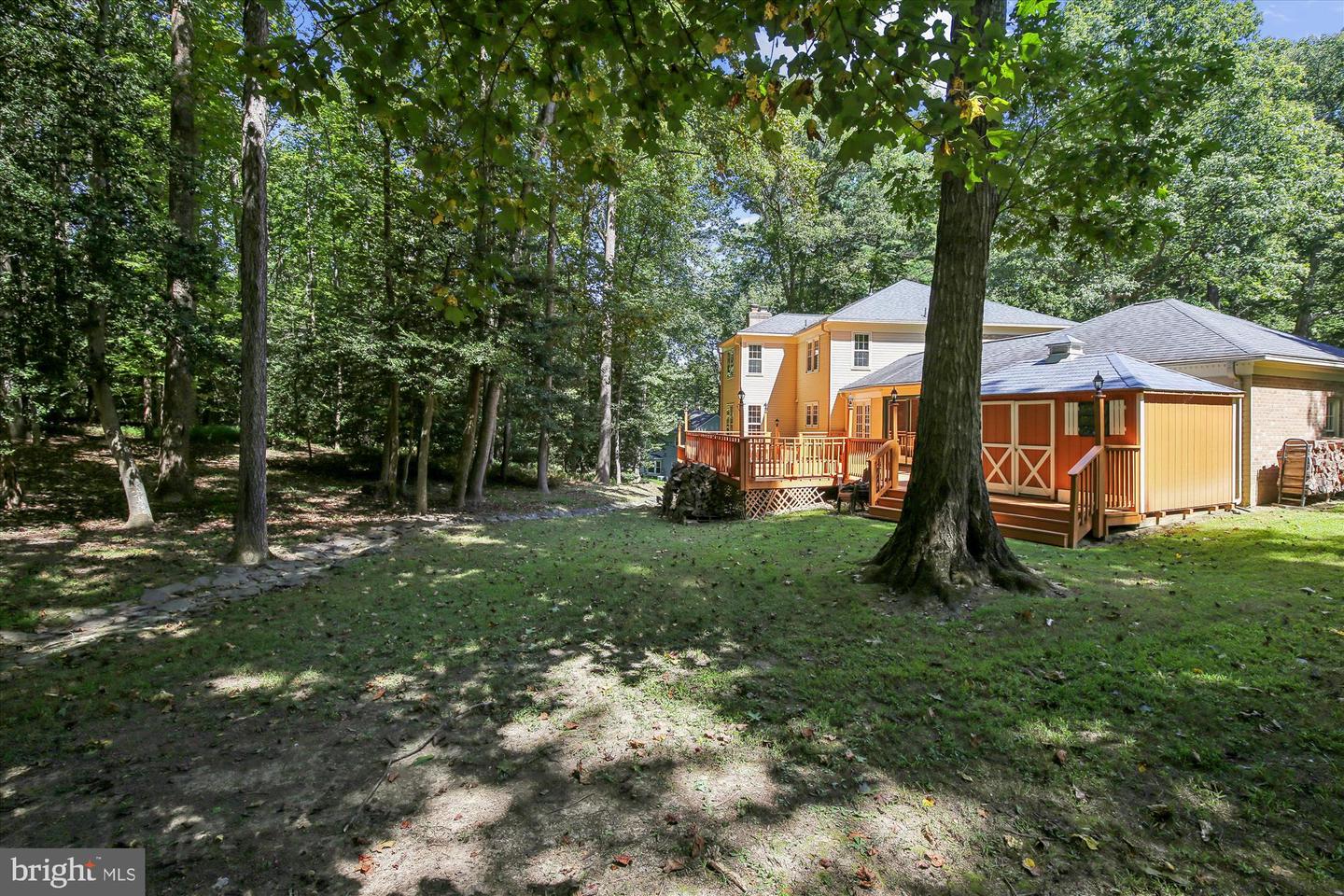 11732 STUART MILL RD, OAKTON, Virginia 22124, 5 Bedrooms Bedrooms, ,3 BathroomsBathrooms,Residential,For sale,11732 STUART MILL RD,VAFX2267302 MLS # VAFX2267302