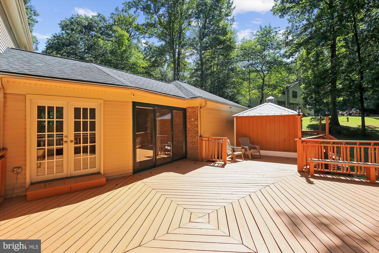 11732 STUART MILL RD, OAKTON, Virginia 22124, 5 Bedrooms Bedrooms, ,3 BathroomsBathrooms,Residential,For sale,11732 STUART MILL RD,VAFX2267302 MLS # VAFX2267302