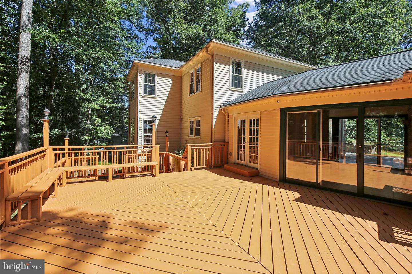 11732 STUART MILL RD, OAKTON, Virginia 22124, 5 Bedrooms Bedrooms, ,3 BathroomsBathrooms,Residential,For sale,11732 STUART MILL RD,VAFX2267302 MLS # VAFX2267302