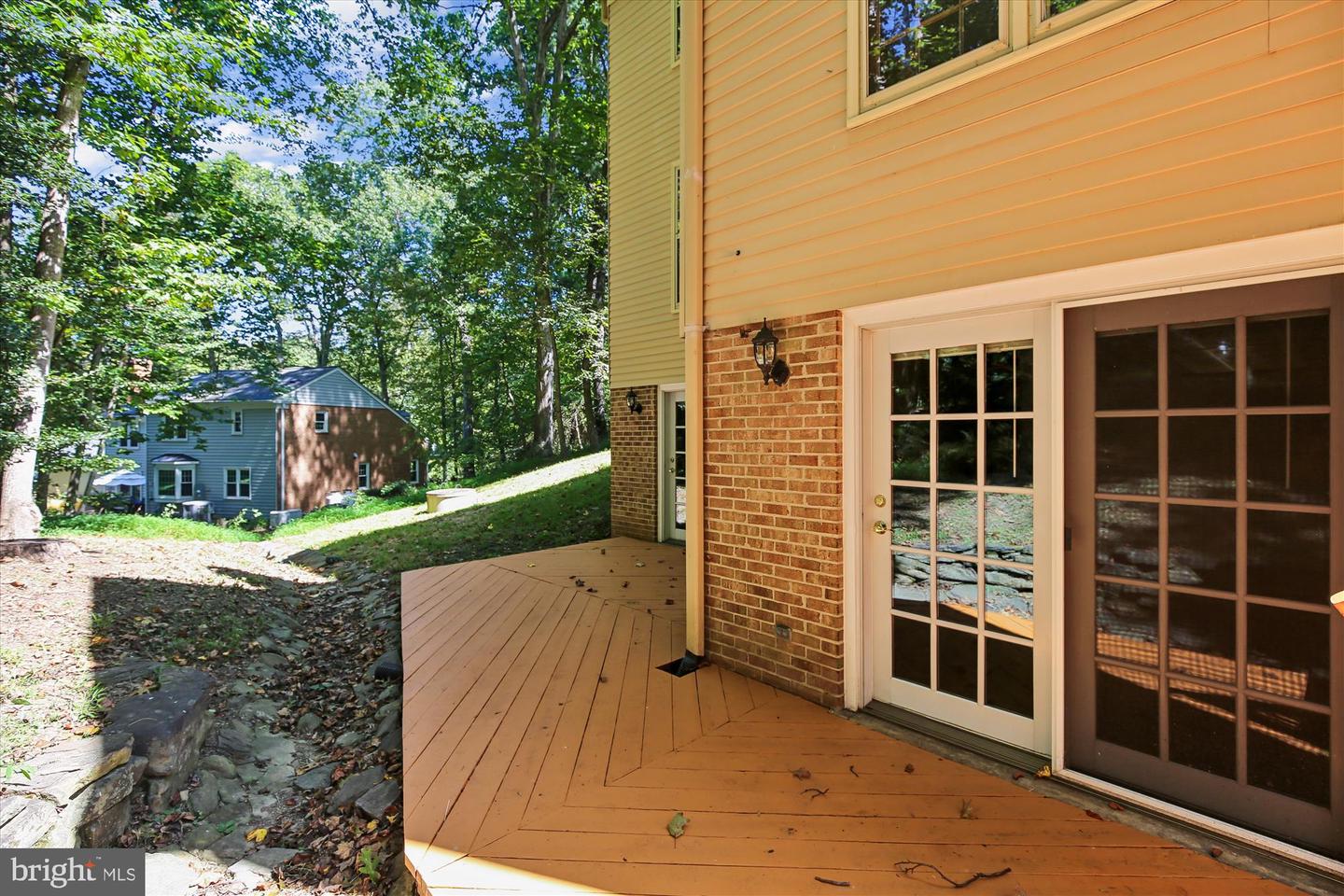 11732 STUART MILL RD, OAKTON, Virginia 22124, 5 Bedrooms Bedrooms, ,3 BathroomsBathrooms,Residential,For sale,11732 STUART MILL RD,VAFX2267302 MLS # VAFX2267302