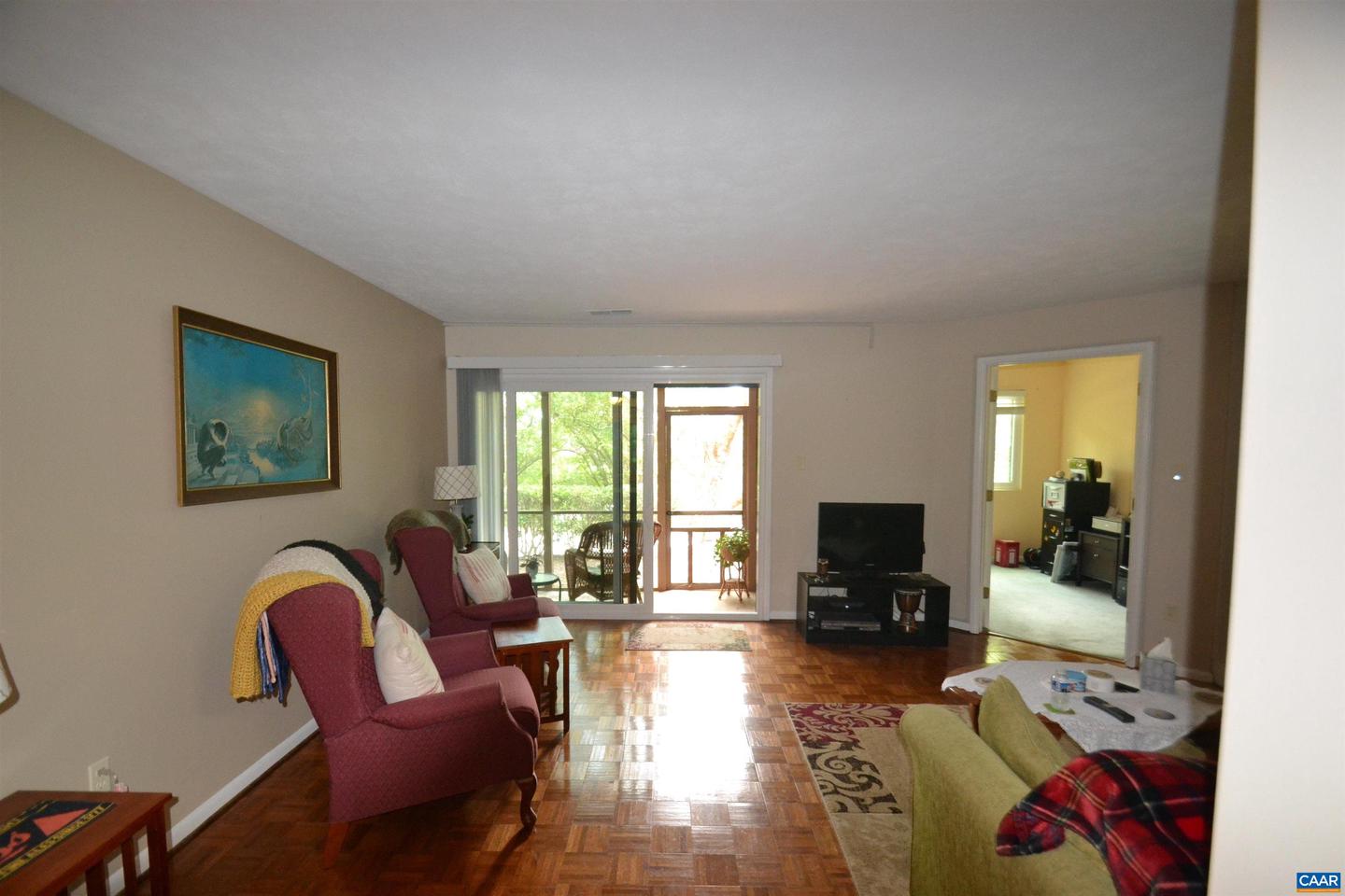 116 TURTLE CREEK RD #2, CHARLOTTESVILLE, Virginia 22901, 2 Bedrooms Bedrooms, ,2 BathroomsBathrooms,Residential,For sale,116 TURTLE CREEK RD #2,668996 MLS # 668996