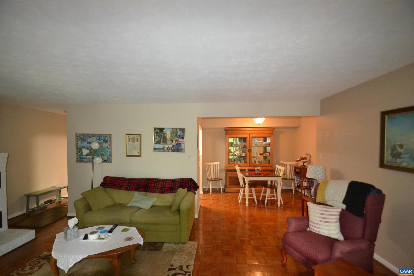116 TURTLE CREEK RD #2, CHARLOTTESVILLE, Virginia 22901, 2 Bedrooms Bedrooms, ,2 BathroomsBathrooms,Residential,For sale,116 TURTLE CREEK RD #2,668996 MLS # 668996