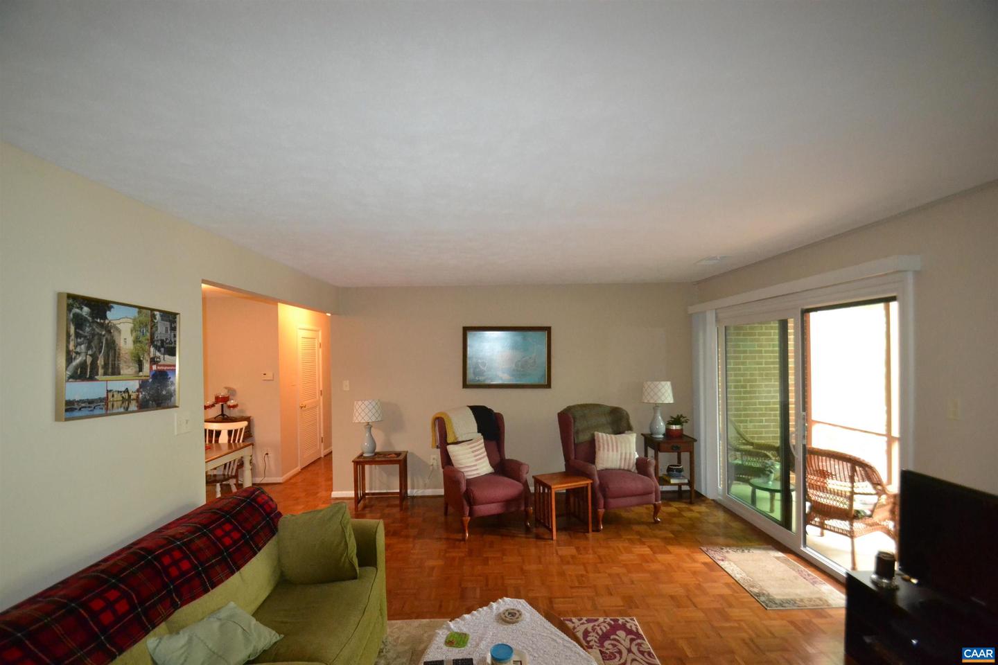 116 TURTLE CREEK RD #2, CHARLOTTESVILLE, Virginia 22901, 2 Bedrooms Bedrooms, ,2 BathroomsBathrooms,Residential,For sale,116 TURTLE CREEK RD #2,668996 MLS # 668996