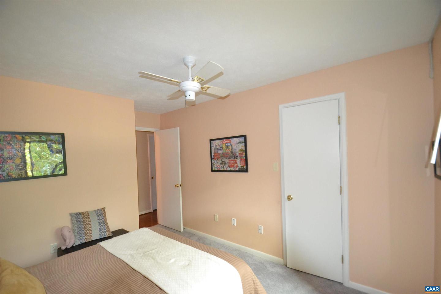 116 TURTLE CREEK RD #2, CHARLOTTESVILLE, Virginia 22901, 2 Bedrooms Bedrooms, ,2 BathroomsBathrooms,Residential,For sale,116 TURTLE CREEK RD #2,668996 MLS # 668996