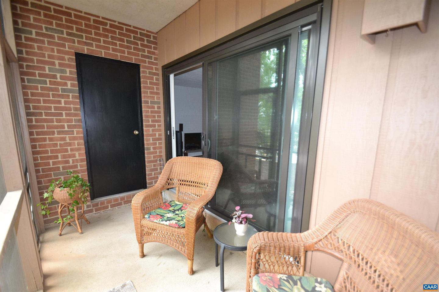 116 TURTLE CREEK RD #2, CHARLOTTESVILLE, Virginia 22901, 2 Bedrooms Bedrooms, ,2 BathroomsBathrooms,Residential,For sale,116 TURTLE CREEK RD #2,668996 MLS # 668996
