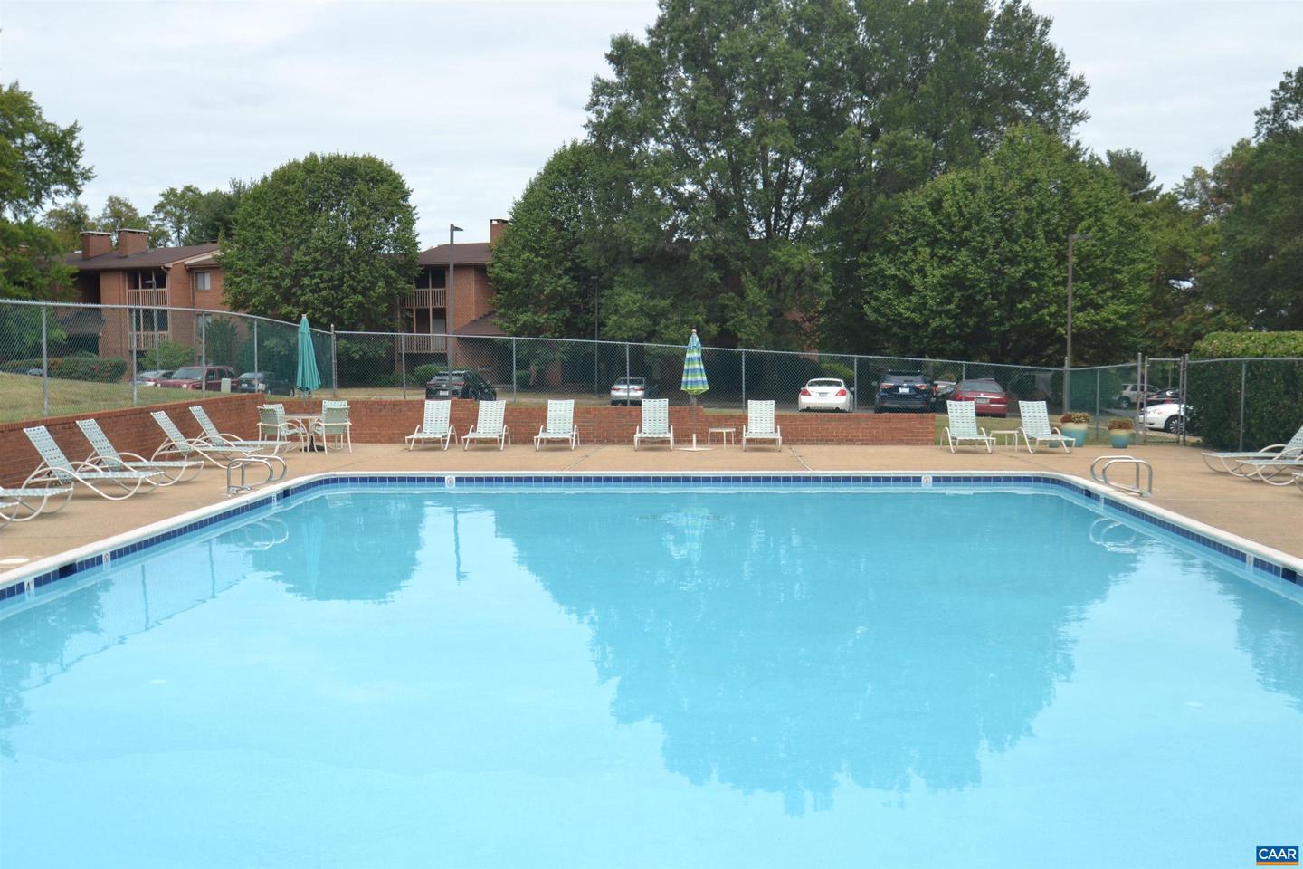 116 TURTLE CREEK RD #2, CHARLOTTESVILLE, Virginia 22901, 2 Bedrooms Bedrooms, ,2 BathroomsBathrooms,Residential,For sale,116 TURTLE CREEK RD #2,668996 MLS # 668996