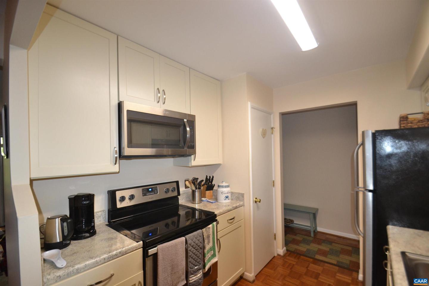 116 TURTLE CREEK RD #2, CHARLOTTESVILLE, Virginia 22901, 2 Bedrooms Bedrooms, ,2 BathroomsBathrooms,Residential,For sale,116 TURTLE CREEK RD #2,668996 MLS # 668996