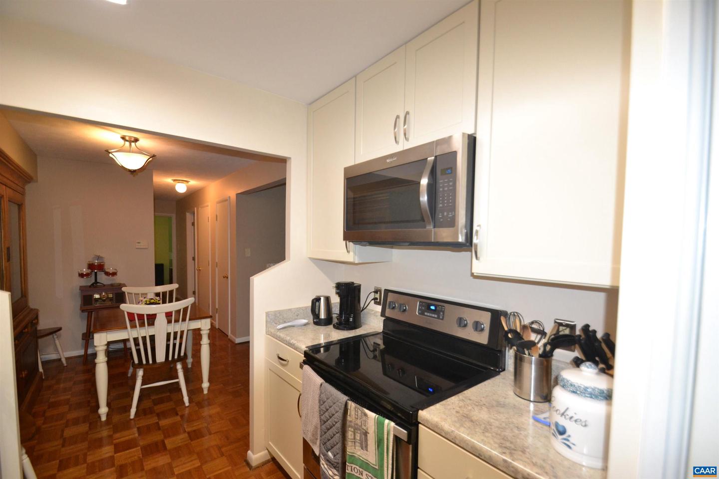 116 TURTLE CREEK RD #2, CHARLOTTESVILLE, Virginia 22901, 2 Bedrooms Bedrooms, ,2 BathroomsBathrooms,Residential,For sale,116 TURTLE CREEK RD #2,668996 MLS # 668996