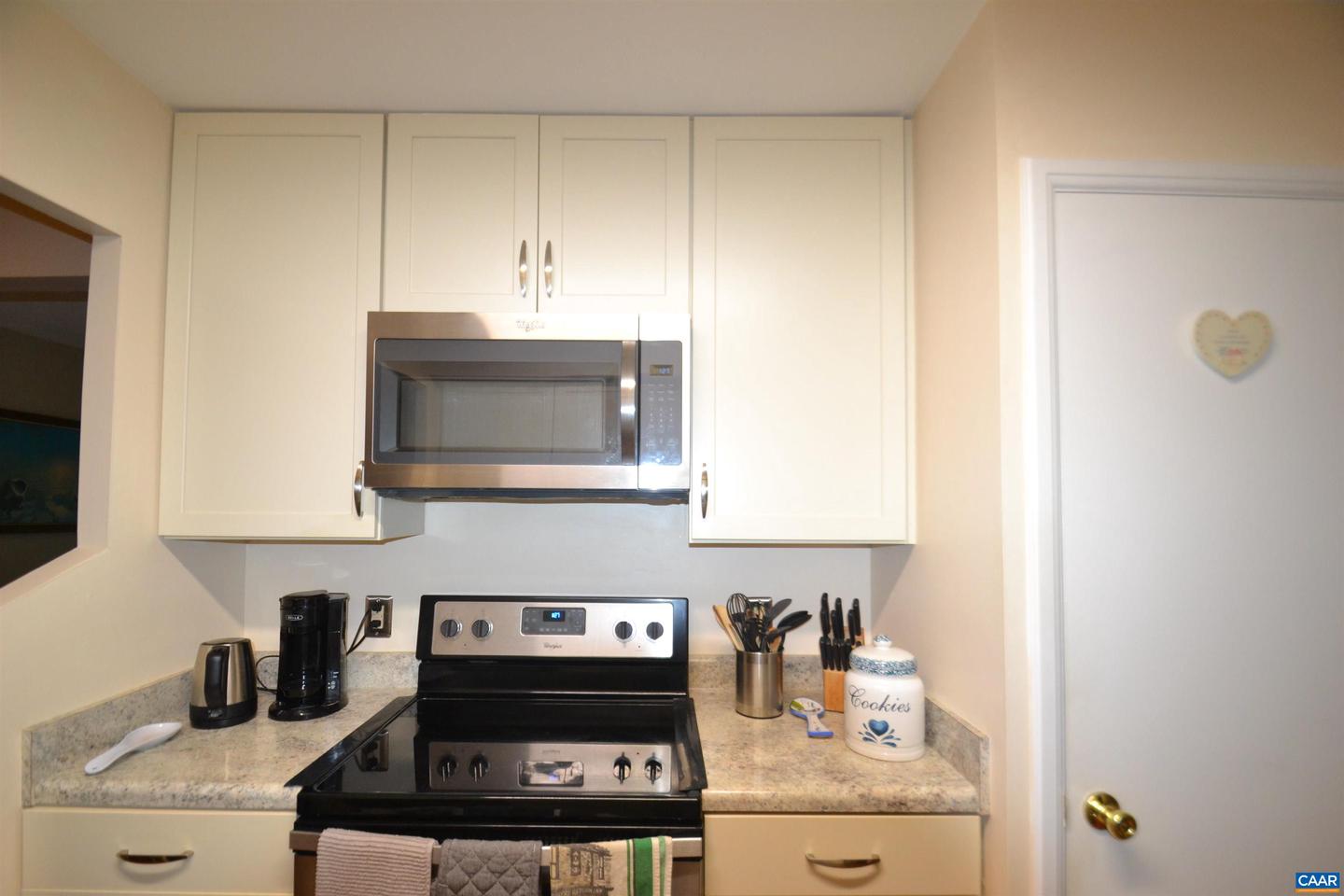 116 TURTLE CREEK RD #2, CHARLOTTESVILLE, Virginia 22901, 2 Bedrooms Bedrooms, ,2 BathroomsBathrooms,Residential,For sale,116 TURTLE CREEK RD #2,668996 MLS # 668996