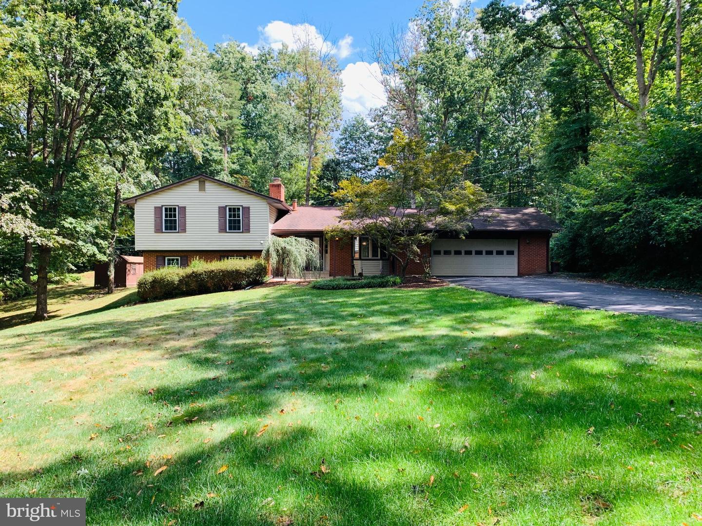 10203 BENT TREE LN, MANASSAS, Virginia 20111, 3 Bedrooms Bedrooms, 7 Rooms Rooms,3 BathroomsBathrooms,Residential,For sale,10203 BENT TREE LN,VAPW2104064 MLS # VAPW2104064