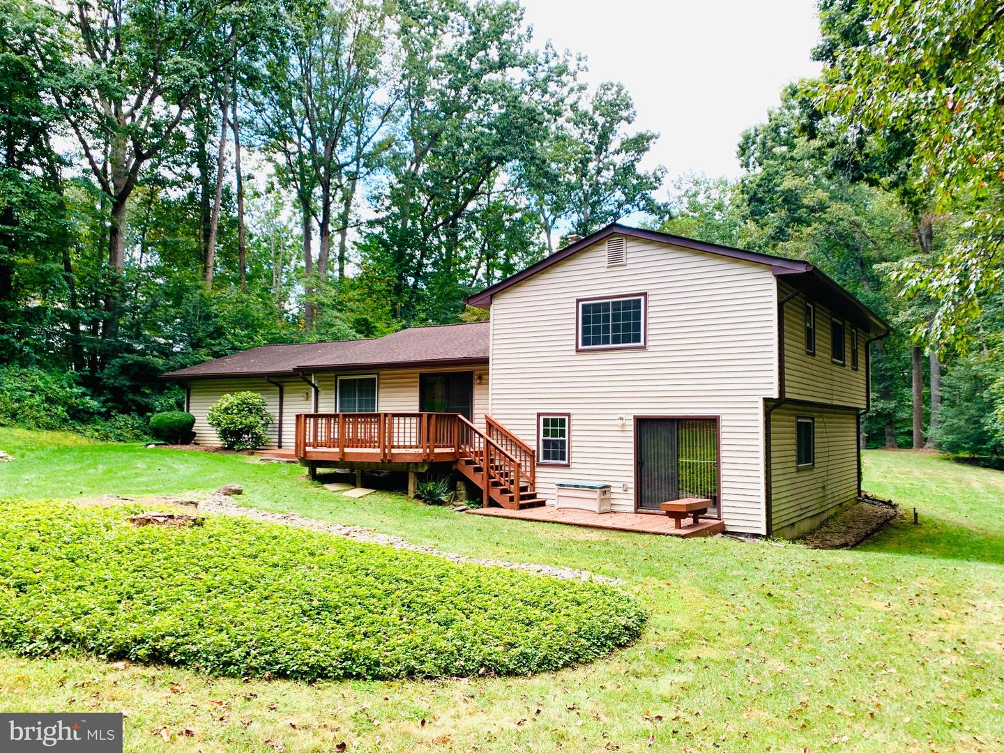 10203 BENT TREE LN, MANASSAS, Virginia 20111, 3 Bedrooms Bedrooms, 7 Rooms Rooms,3 BathroomsBathrooms,Residential,For sale,10203 BENT TREE LN,VAPW2104064 MLS # VAPW2104064