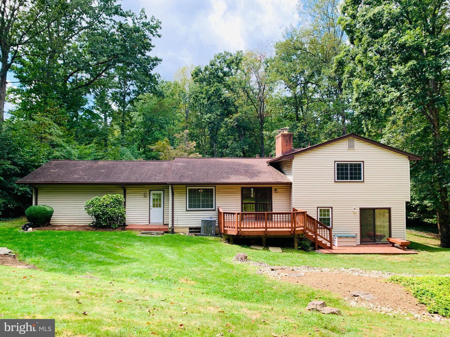 10203 BENT TREE LN, MANASSAS, Virginia 20111, 3 Bedrooms Bedrooms, 7 Rooms Rooms,3 BathroomsBathrooms,Residential,For sale,10203 BENT TREE LN,VAPW2104064 MLS # VAPW2104064
