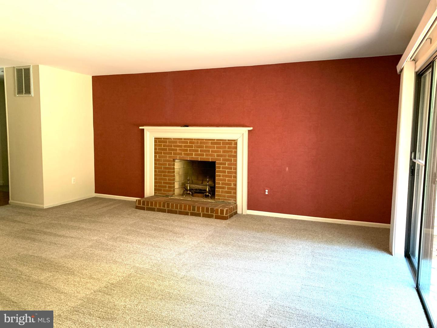 10203 BENT TREE LN, MANASSAS, Virginia 20111, 3 Bedrooms Bedrooms, 7 Rooms Rooms,3 BathroomsBathrooms,Residential,For sale,10203 BENT TREE LN,VAPW2104064 MLS # VAPW2104064