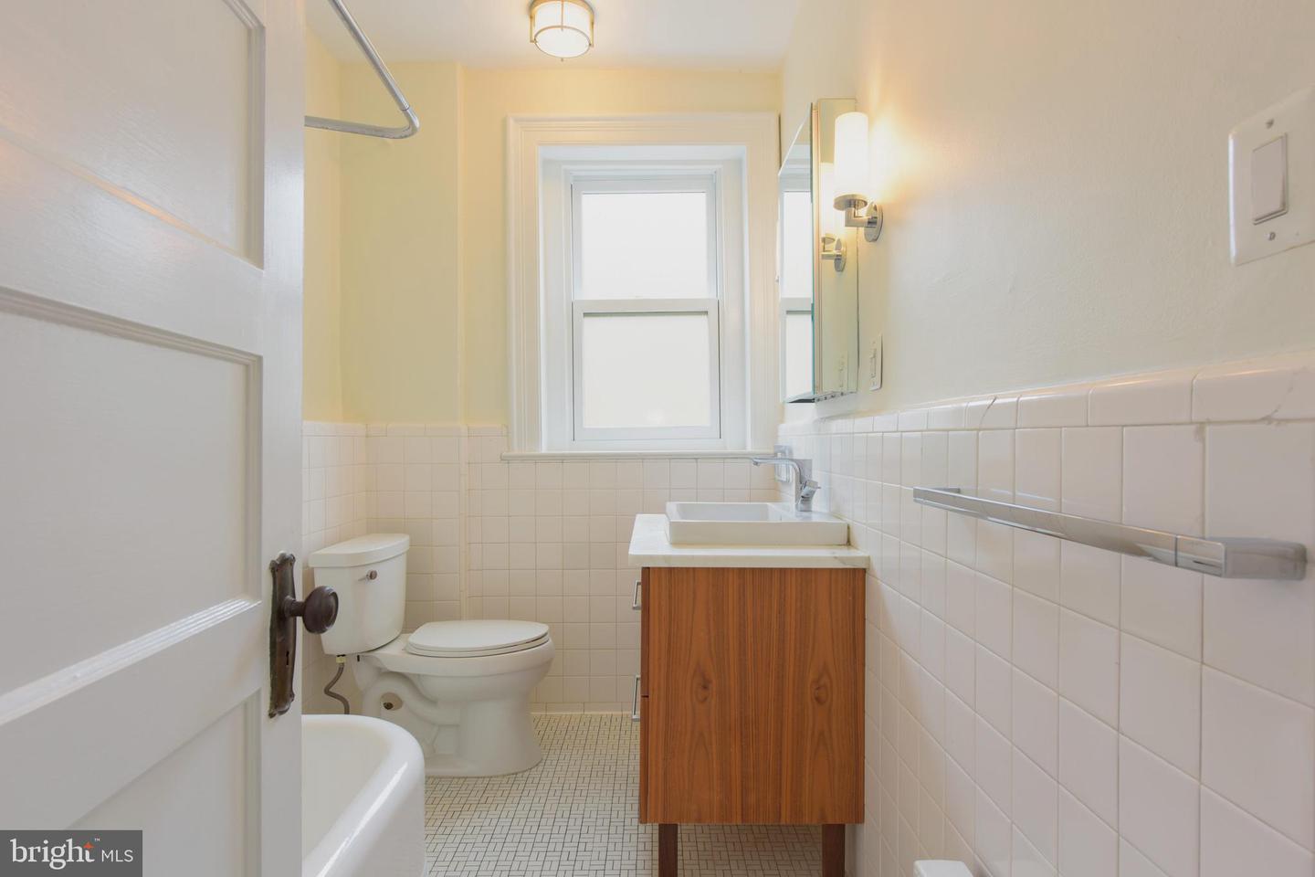 2022 COLUMBIA RD NW #612, WASHINGTON, District Of Columbia 20009, 1 Bedroom Bedrooms, 5 Rooms Rooms,1 BathroomBathrooms,Residential,For sale,2022 COLUMBIA RD NW #612,DCDC2222464 MLS # DCDC2222464