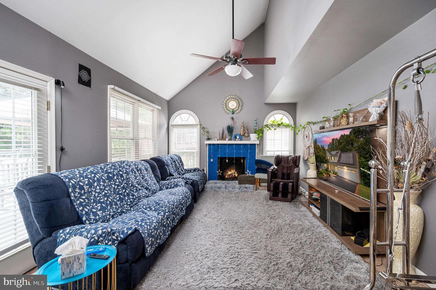 4078 WESTWIND DR, WOODBRIDGE, Virginia 22193, 4 Bedrooms Bedrooms, 11 Rooms Rooms,2 BathroomsBathrooms,Residential,For sale,4078 WESTWIND DR,VAPW2104052 MLS # VAPW2104052