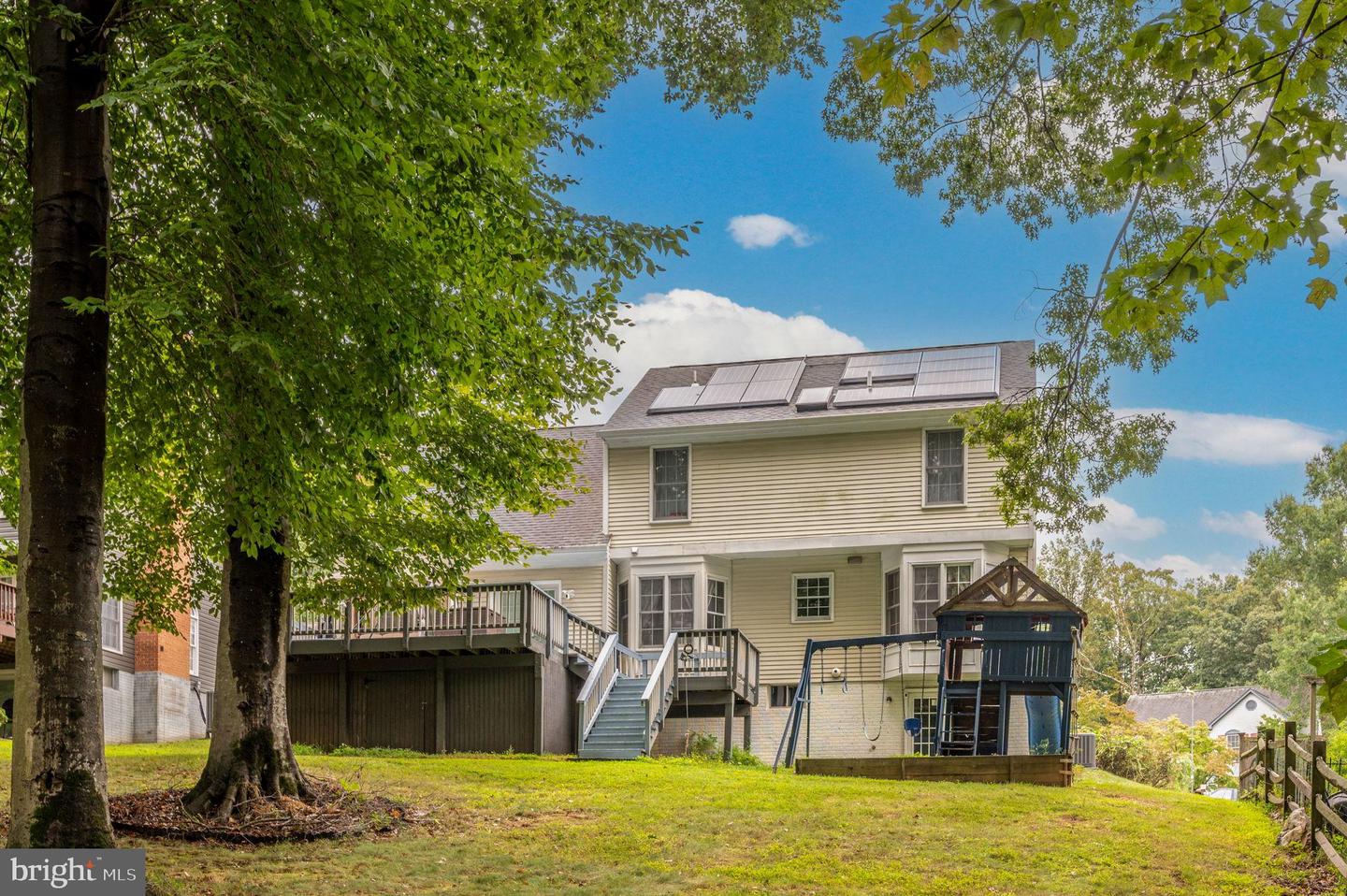 4078 WESTWIND DR, WOODBRIDGE, Virginia 22193, 4 Bedrooms Bedrooms, 11 Rooms Rooms,2 BathroomsBathrooms,Residential,For sale,4078 WESTWIND DR,VAPW2104052 MLS # VAPW2104052