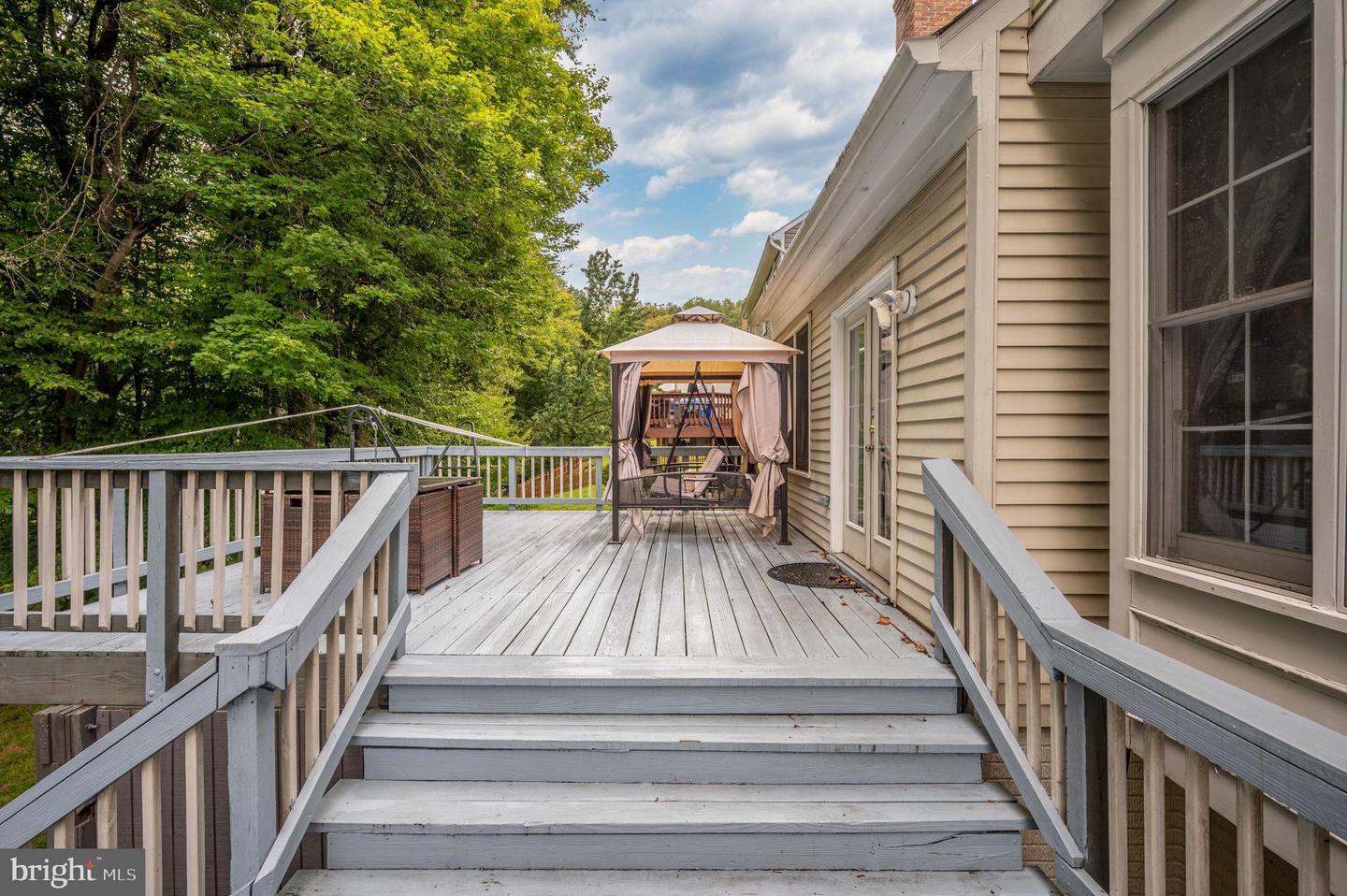 4078 WESTWIND DR, WOODBRIDGE, Virginia 22193, 4 Bedrooms Bedrooms, 11 Rooms Rooms,2 BathroomsBathrooms,Residential,For sale,4078 WESTWIND DR,VAPW2104052 MLS # VAPW2104052