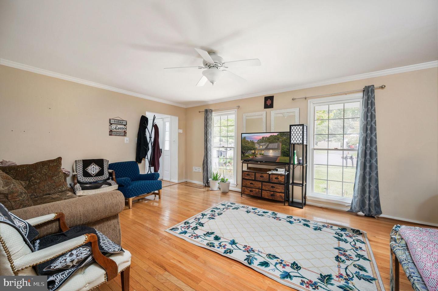 4078 WESTWIND DR, WOODBRIDGE, Virginia 22193, 4 Bedrooms Bedrooms, 11 Rooms Rooms,2 BathroomsBathrooms,Residential,For sale,4078 WESTWIND DR,VAPW2104052 MLS # VAPW2104052