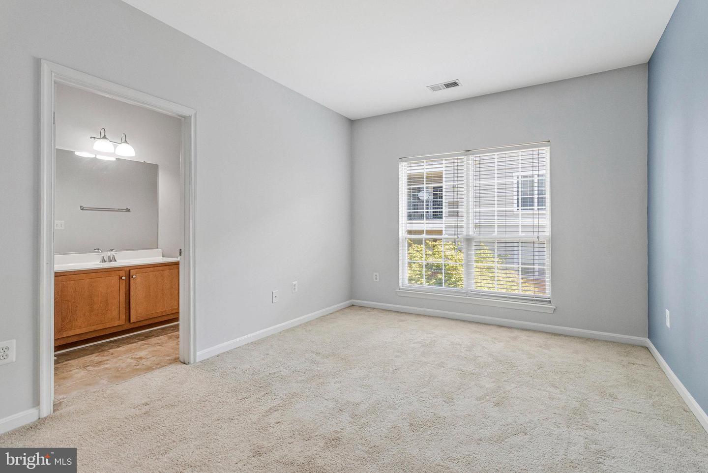 4862 EISENHOWER AVE #272, ALEXANDRIA, Virginia 22304, 1 Bedroom Bedrooms, ,1 BathroomBathrooms,Residential,For sale,4862 EISENHOWER AVE #272,VAAX2049682 MLS # VAAX2049682 4862 EISENHOWER AVE #272, ALEXANDRIA, Virginia 22304, 1 Bedroom Bedrooms, ,1 BathroomBathrooms,Residential,For sale,4862 EISENHOWER AVE #272,VAAX2049682 MLS # VAAX2049682