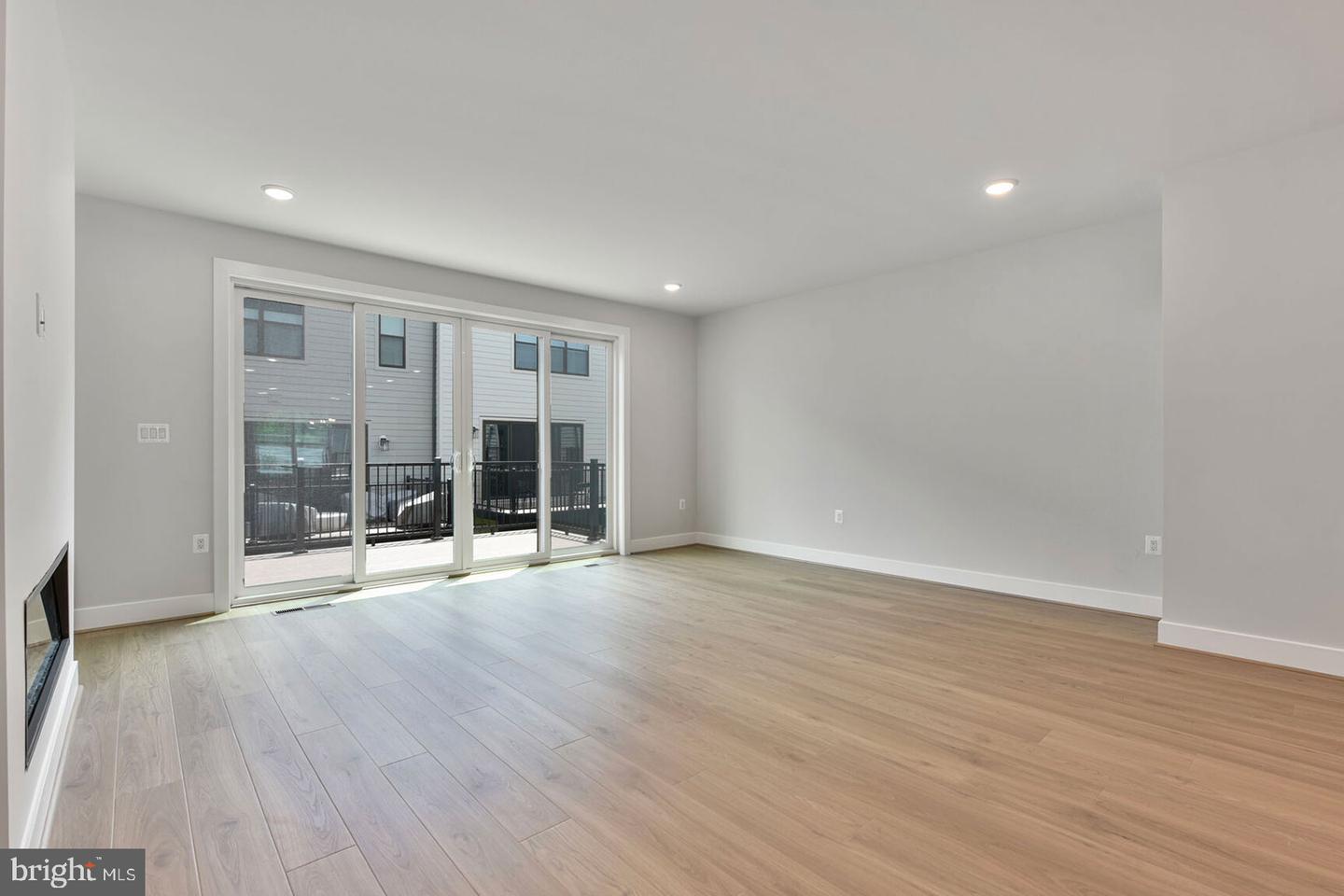 1624 FELLOWSHIP SQ, RESTON, Virginia 20190, 3 Bedrooms Bedrooms, ,4 BathroomsBathrooms,Residential,For sale,1624 FELLOWSHIP SQ,VAFX2267410 MLS # VAFX2267410 1624 FELLOWSHIP SQ, RESTON, Virginia 20190, 3 Bedrooms Bedrooms, ,4 BathroomsBathrooms,Residential,For sale,1624 FELLOWSHIP SQ,VAFX2267410 MLS # VAFX2267410